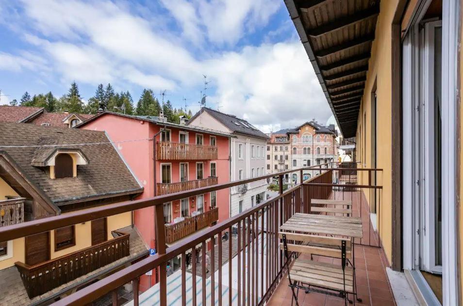 Apartment Woodenkey Moderno Bicamere In Centro Asiago